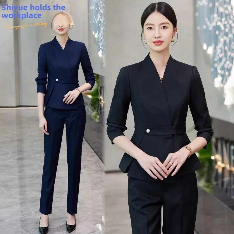Elegant Ruffle Edge Autumn Winter Jewelry Store Wo..