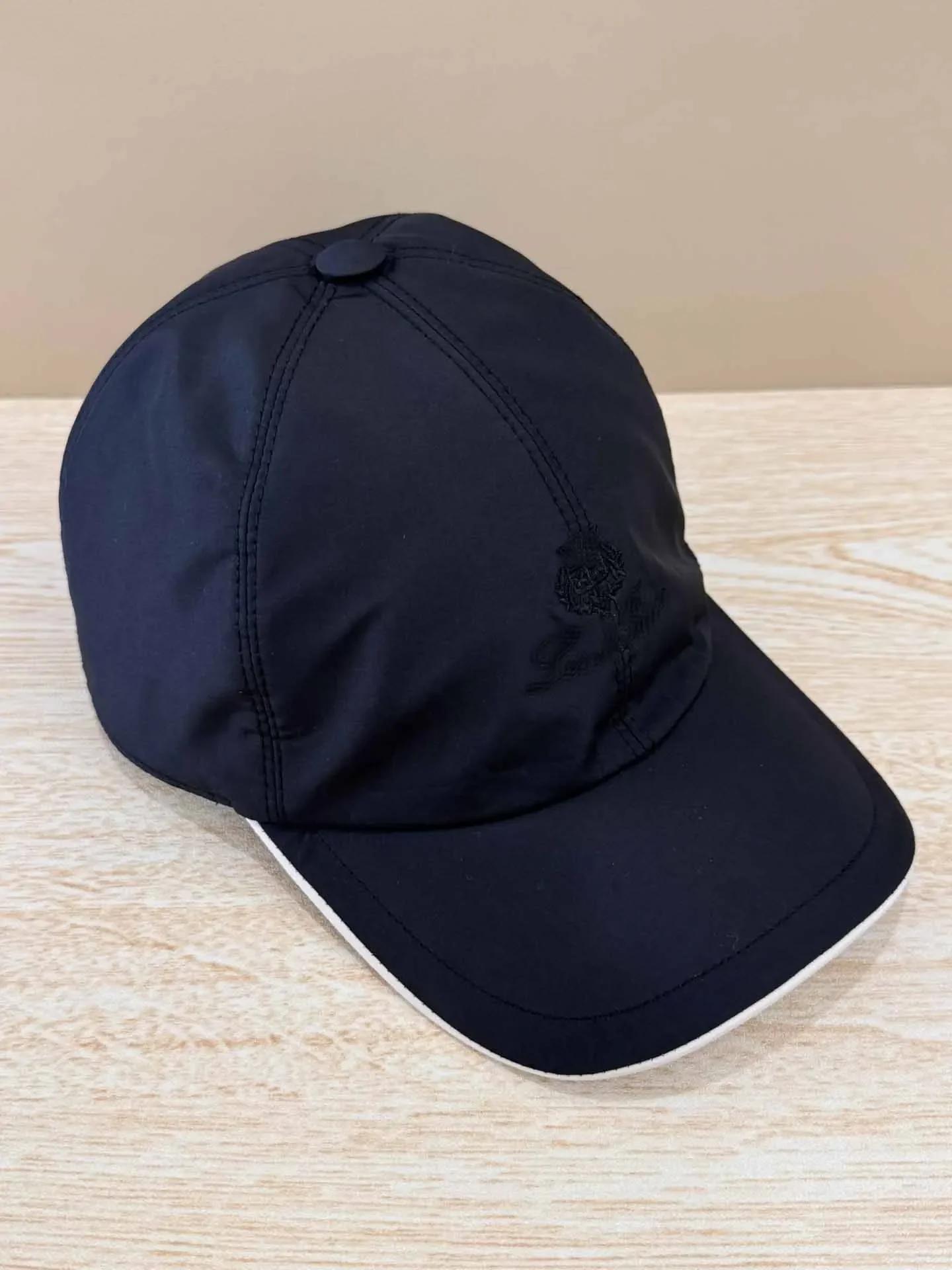 2025 DIKU New Men``s New Four Seasons Hat Embroide..